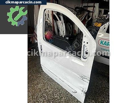 Fiat Fiorino Sağ Ön Kapı çıkma parça