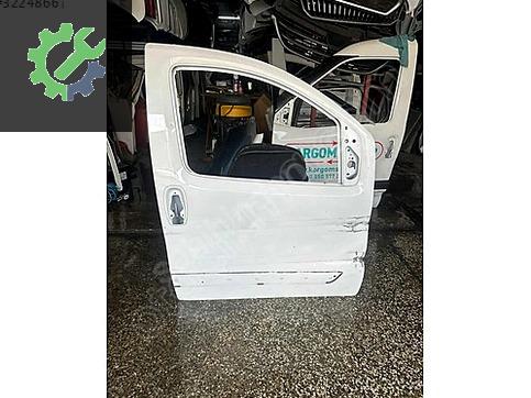 Fiat Fiorino Sağ Ön Kapı çıkma parça