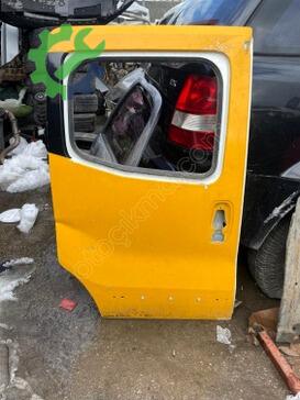 Fiat Fiorino Sağ Sürgülü Kapı çıkma parça