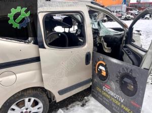 Fiat Fiorino Sağ Sürgülü Kapı Orjinal Çıkma