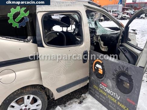 Fiat Fiorino Sağ Sürgülü Kapı çıkma parça