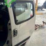FİAT FİORİNO SOL SÜRGÜLÜ KAPI BEYQZ HATASIZ
