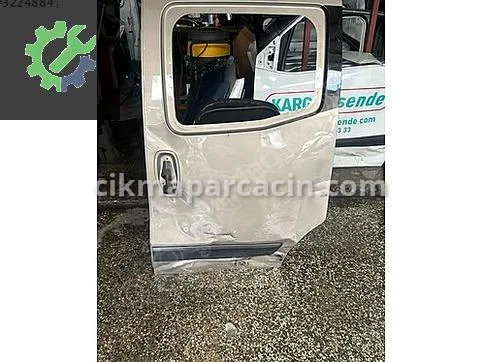 Fiat Fiorino Sol Sürgülü Kapı çıkma parça