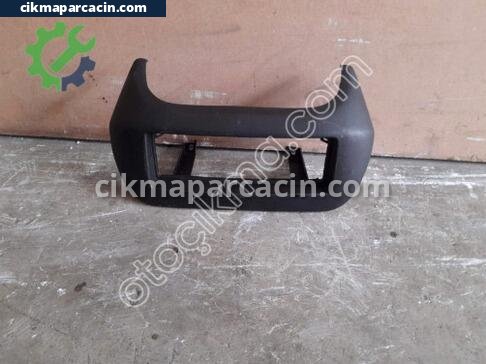 Fiat Fiorino Teyp Çerçevesi çıkma parça