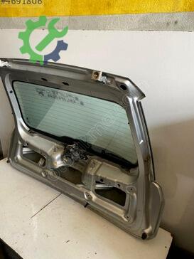 Fiat Punto Bagaj Kapağı çıkma parça