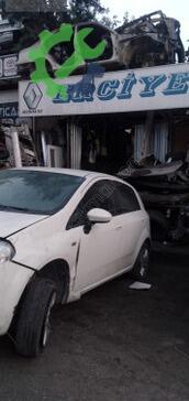 Fiat Punto Sol Ön Kapı çıkma parça