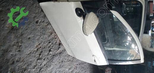 Fiat Punto Sol Ön Kapı çıkma parça