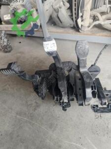 FİAT LİNEA 1.3 E5 PEDAL TAKIMI HATASIZ ORJİNAL ÇIKMA