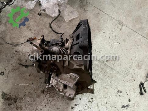 Fiat Linea Şanzıman Komple çıkma parça