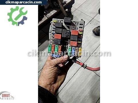 Fiat Linea Sigorta Kutusu çıkma parça