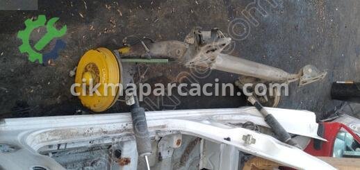 Fiat Linea Arka Dingil çıkma parça