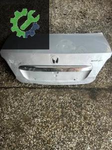 Fiat linea bagaj kapağı