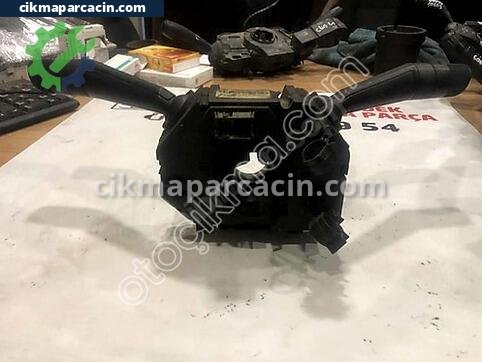 Fiat Linea Sinyal Kolu çıkma parça