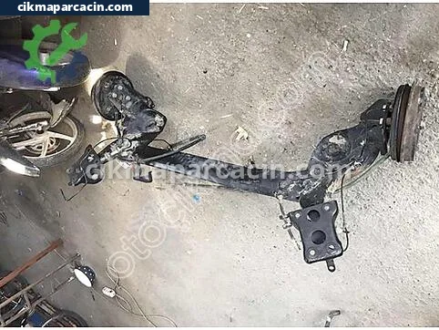 Fiat Linea Arka Dingil çıkma parça