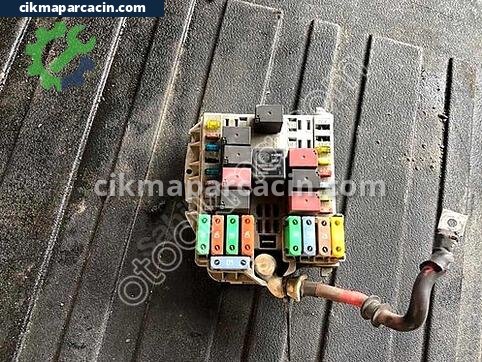 Fiat Linea Sigorta Kutusu çıkma parça