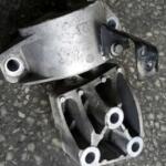 Fiat Linea motor takozu orjinal cikma