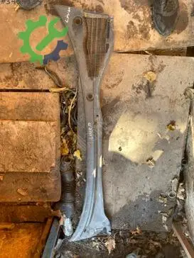 Fiat Linea Ön Cam Izgarası çıkma parça