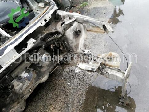 Fiat Linea Komple Ön çıkma parça