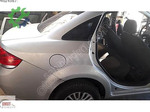 Fiat Linea Sağ Arka Çamurluk çıkma parça