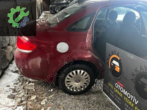 Fiat Linea Sağ Arka Çamurluk çıkma parça