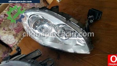 Fiat Linea Sağ Ön Far çıkma parça
