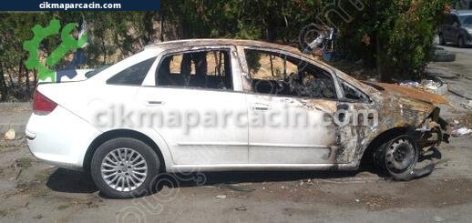 Fiat Linea Sağ Ön Kapı çıkma parça