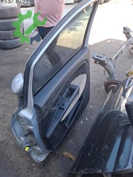 Fiat Linea Sağ Ön Kapı çıkma parça