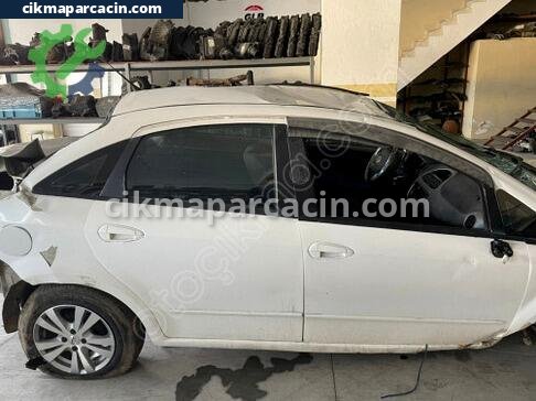 Fiat Linea Sağ Ön Kapı çıkma parça