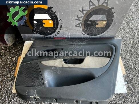 Fiat Linea Kapı Döşemesi çıkma parça