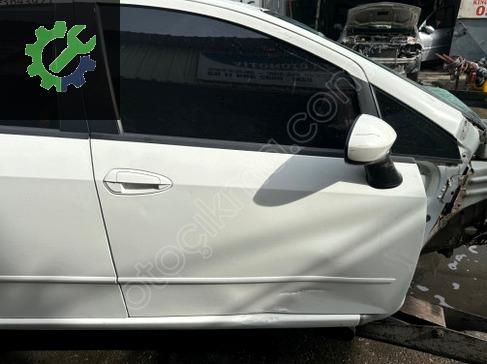 Fiat Linea Sağ Ön Kapı çıkma parça