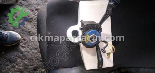 Fiat Linea Sinyal Kolu çıkma parça