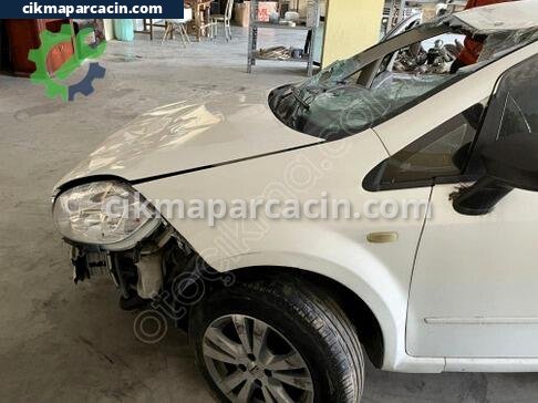 Fiat Linea Sol Ön Çamurluk çıkma parça