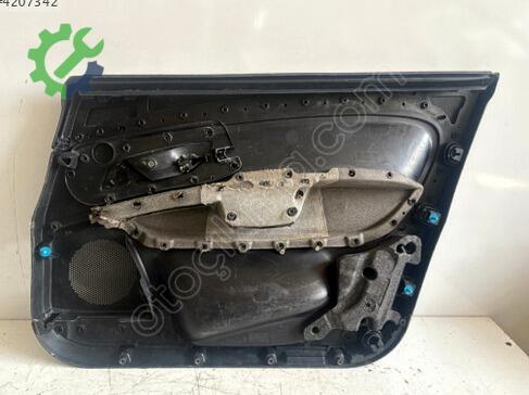 Fiat Linea Kapı Döşemesi çıkma parça