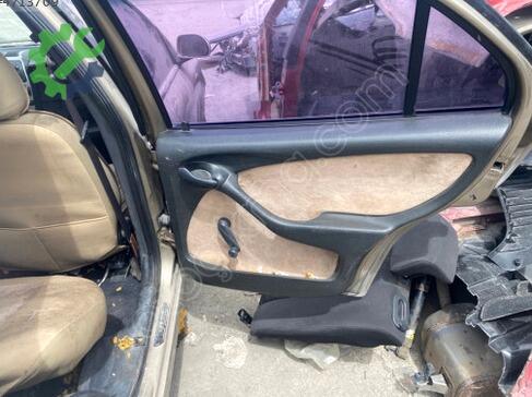 Fiat Marea Kapı Döşemesi çıkma parça