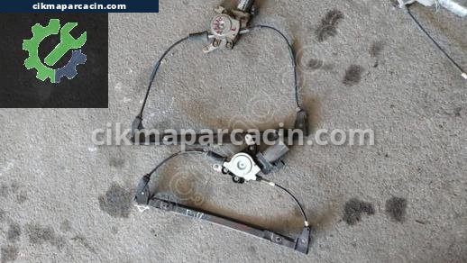 Fiat Palio Sol Ön Cam Krikosu çıkma parça