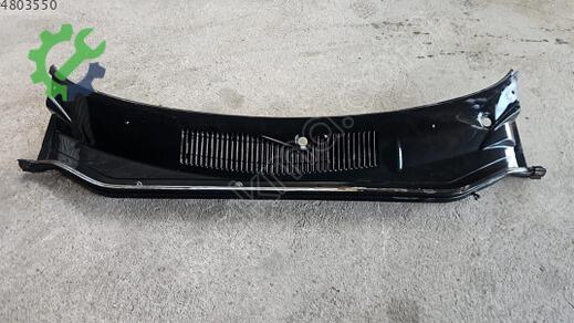 Fiat Palio Ön Cam Izgarası çıkma parça