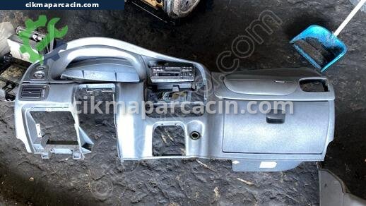 Fiat Palio Torpido çıkma parça