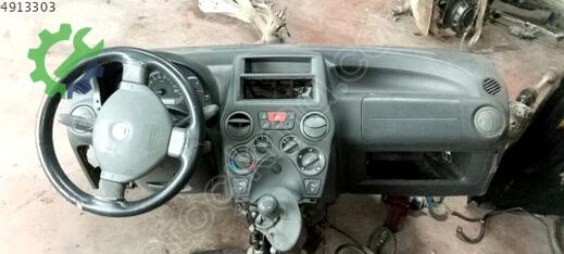 Fiat Panda Torpido çıkma parça