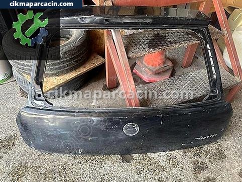 Fiat Punto Bagaj Kapağı çıkma parça