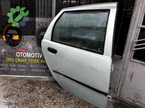 FİAT PUNTO ÇIKMA ORİJİNAL AZ HASARLI SAĞ ARKA KAPI