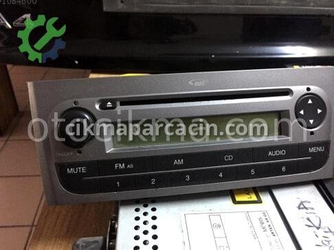 Fiat Punto Teyp çıkma parça