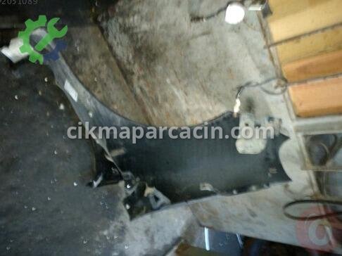 Fiat Punto Sağ Ön Çamurluk çıkma parça
