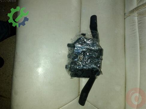 Fiat Punto Sinyal Kolu çıkma parça