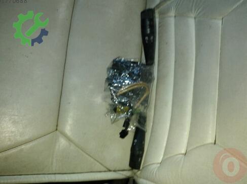 Fiat Punto Sinyal Kolu çıkma parça