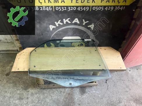 Fiat Siena Sağ Arka Kapı Camı çıkma parça