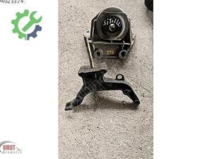 FİAT STİLLO MOTOR TAKOZU ŞANZUMAN KULAGI