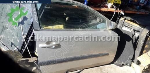Fiat Stilo Sağ Ön Kapı çıkma parça