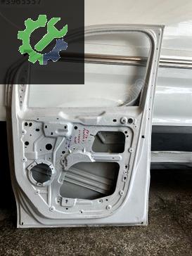 Peugeot Expert Sağ Ön Kapı çıkma parça