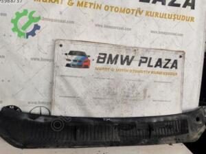 Fiat Tipo Ön Cam Izgarası