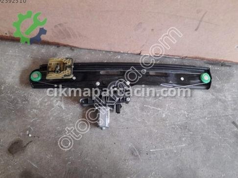 Fiat Egea Sağ Ön Cam Krikosu çıkma parça
